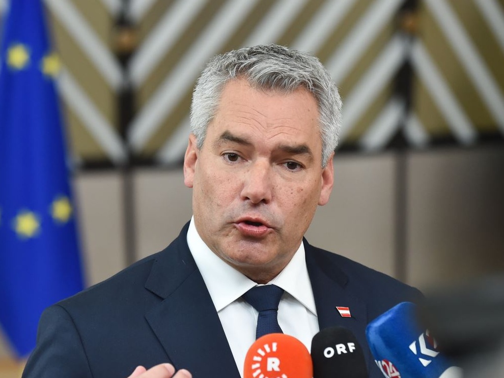 Siria: Germania e Austria bloccano l'esame delle domande di asilo di rifugiati siriani