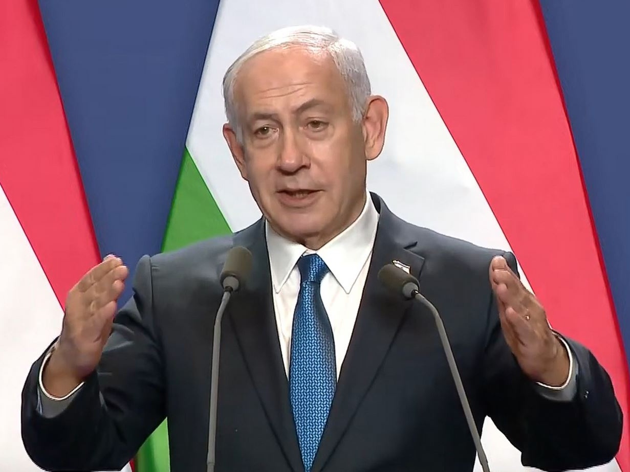 Israele attacca l'Iran: Netanyahu aveva annunciato l'attacco in un messaggio lasciato ieri al Muro del Pianto
