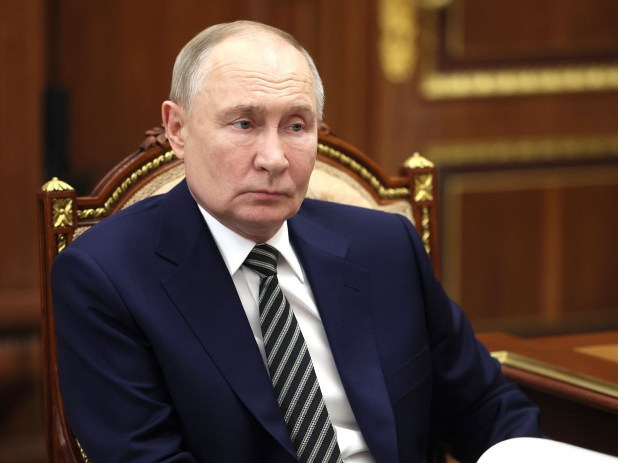 Ucraina: per Trump, Putin è impazzito