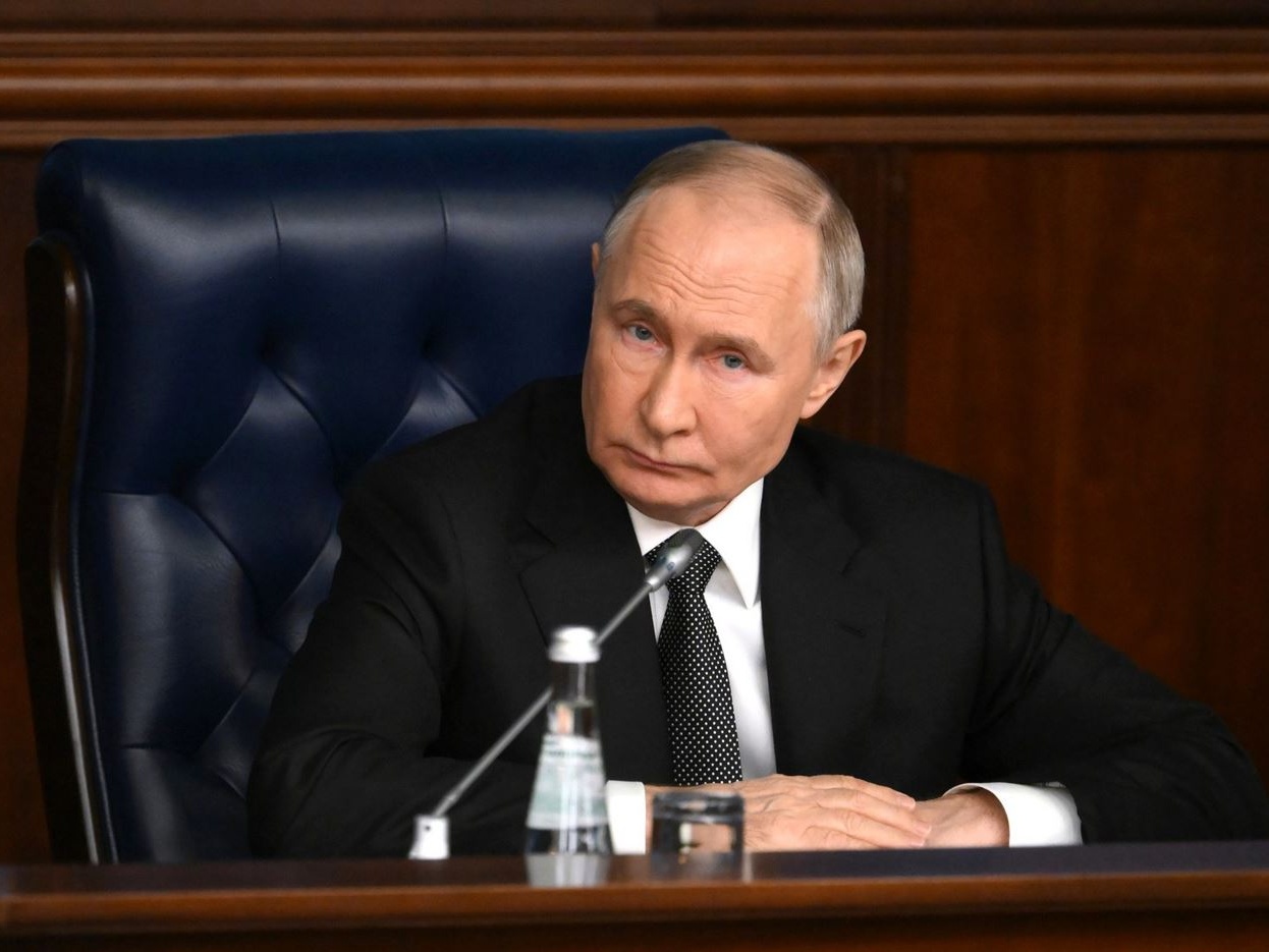 Russia: economia rallenta e Putin, a caccia di denaro, spreme gente comune e imprese