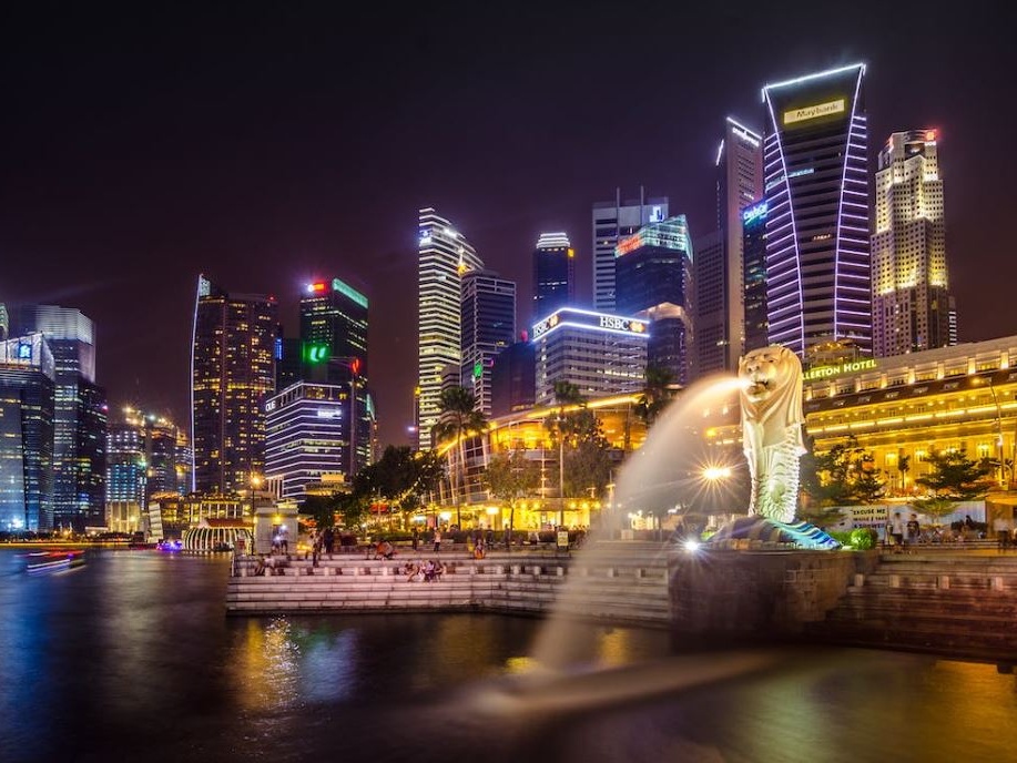 Vola l'economia di Singapore: nel 2024 è cresciuta del 4%
