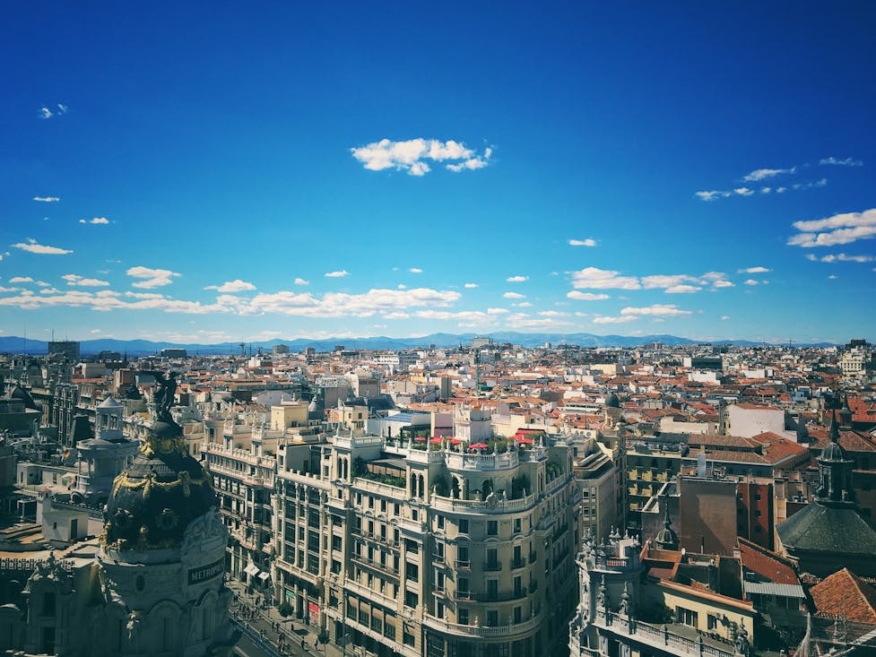 Spagna: le sei banche principali nel 2024 hanno guadagnato il 21% in più rispetto all'anno precedente