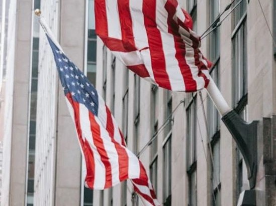 Gli Stati Uniti limiteranno il numero di rifugiati a 7.500, privilegiando i sudafricani bianchi