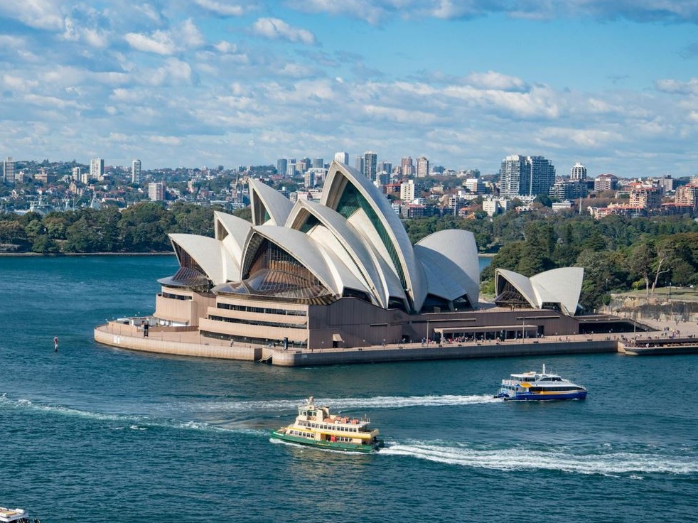 “Il mostro del porto di Sydney”: la tumultuosa storia dell’Opera House