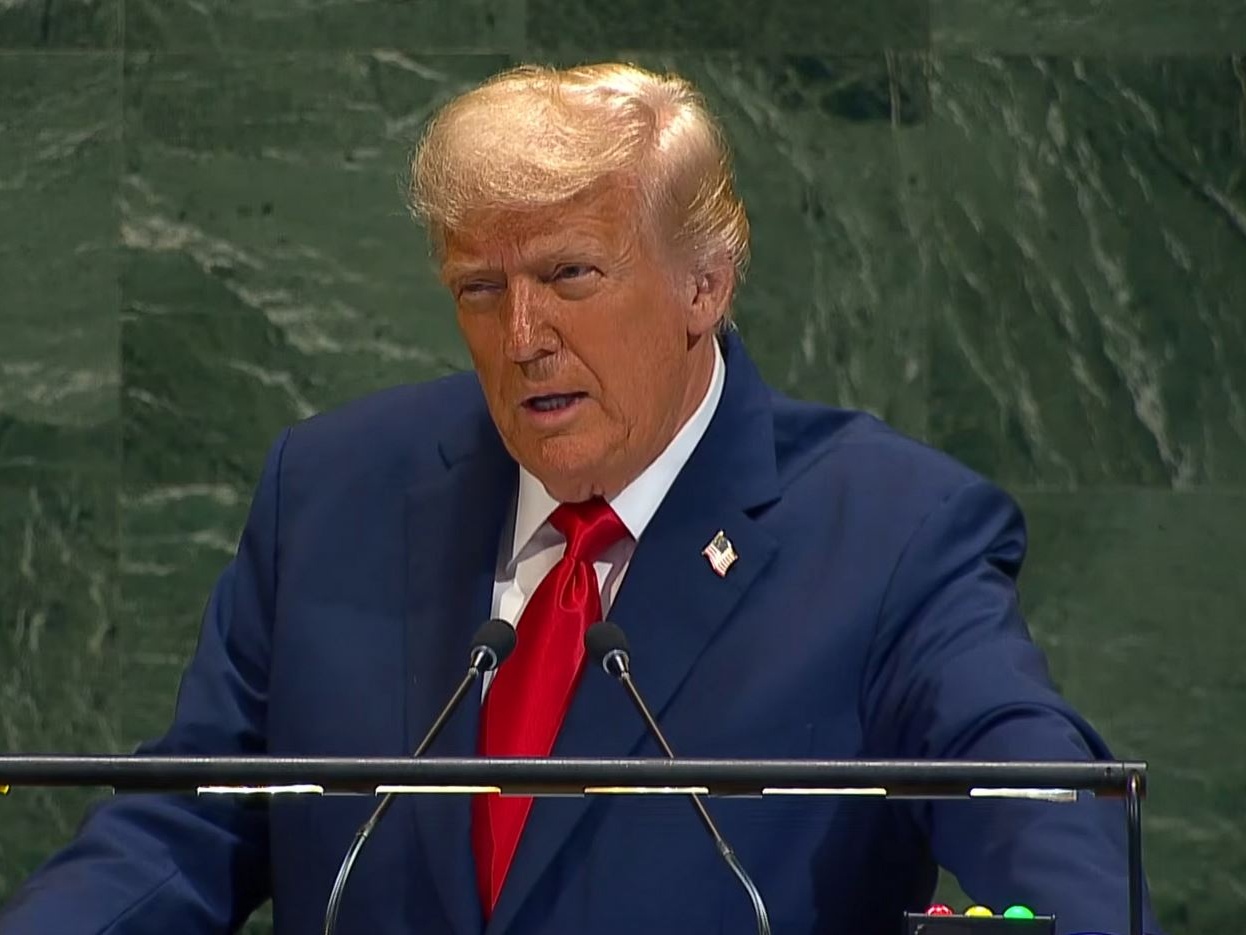 Trump, davanti all'Assemblea generale Onu, si celebra accreditandosi come il paladino della pace nel mondo