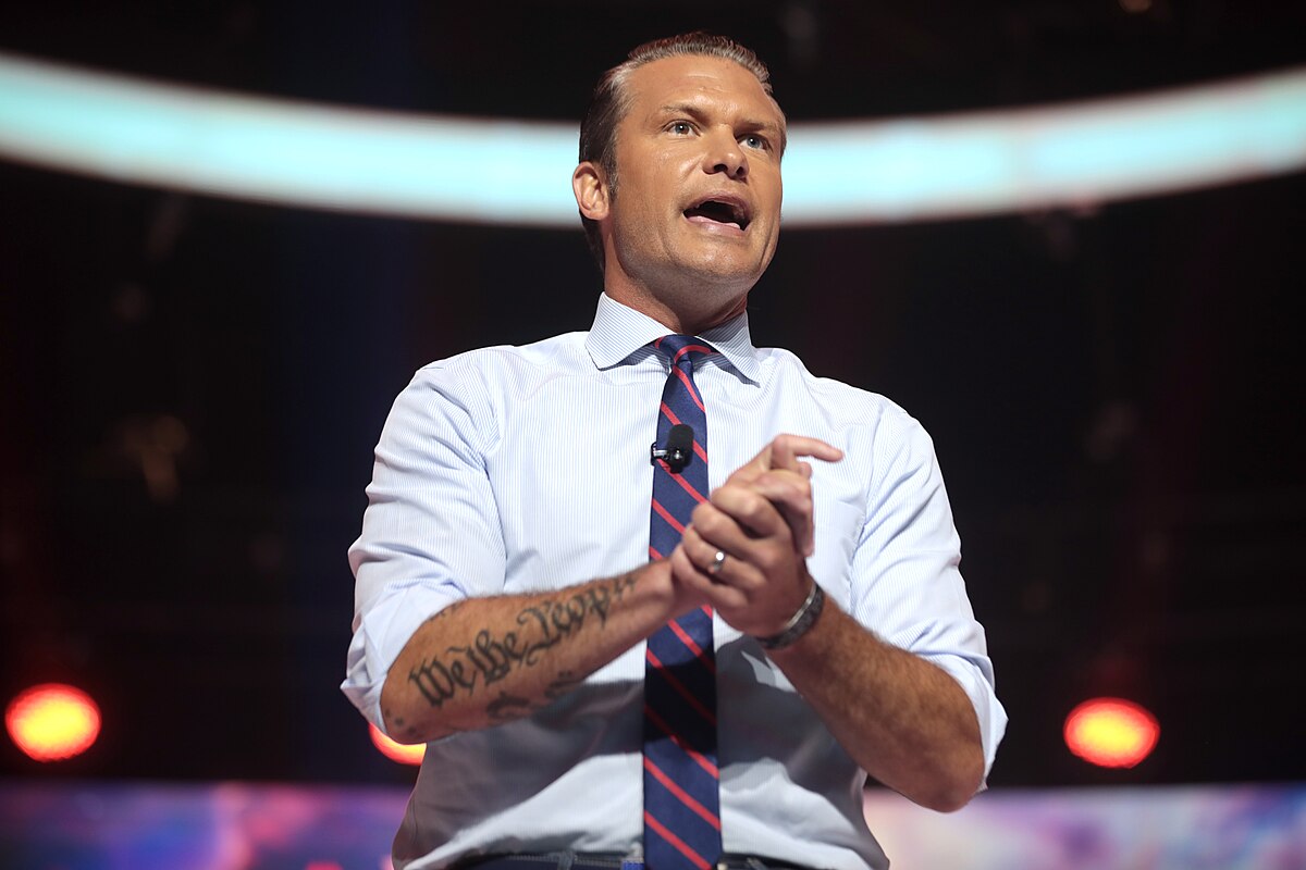 Usa: Hegseth celebra l'uccisione dei narcos usando personaggio amato dai bambini, l'editore protesta