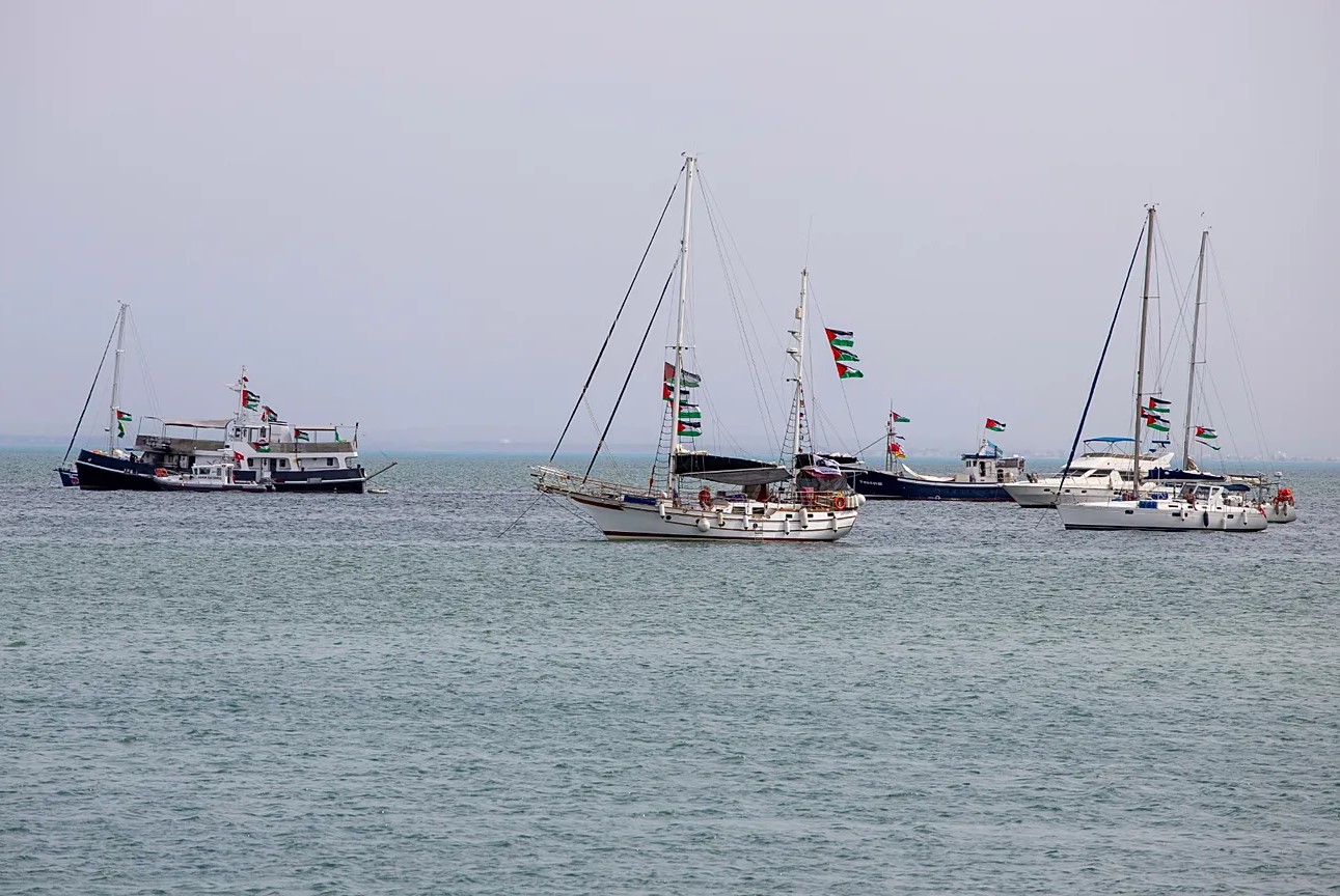 Flotilla: Israele ferma le navi dirette a Gaza, gli attivisti fermati prima di essere espulsi