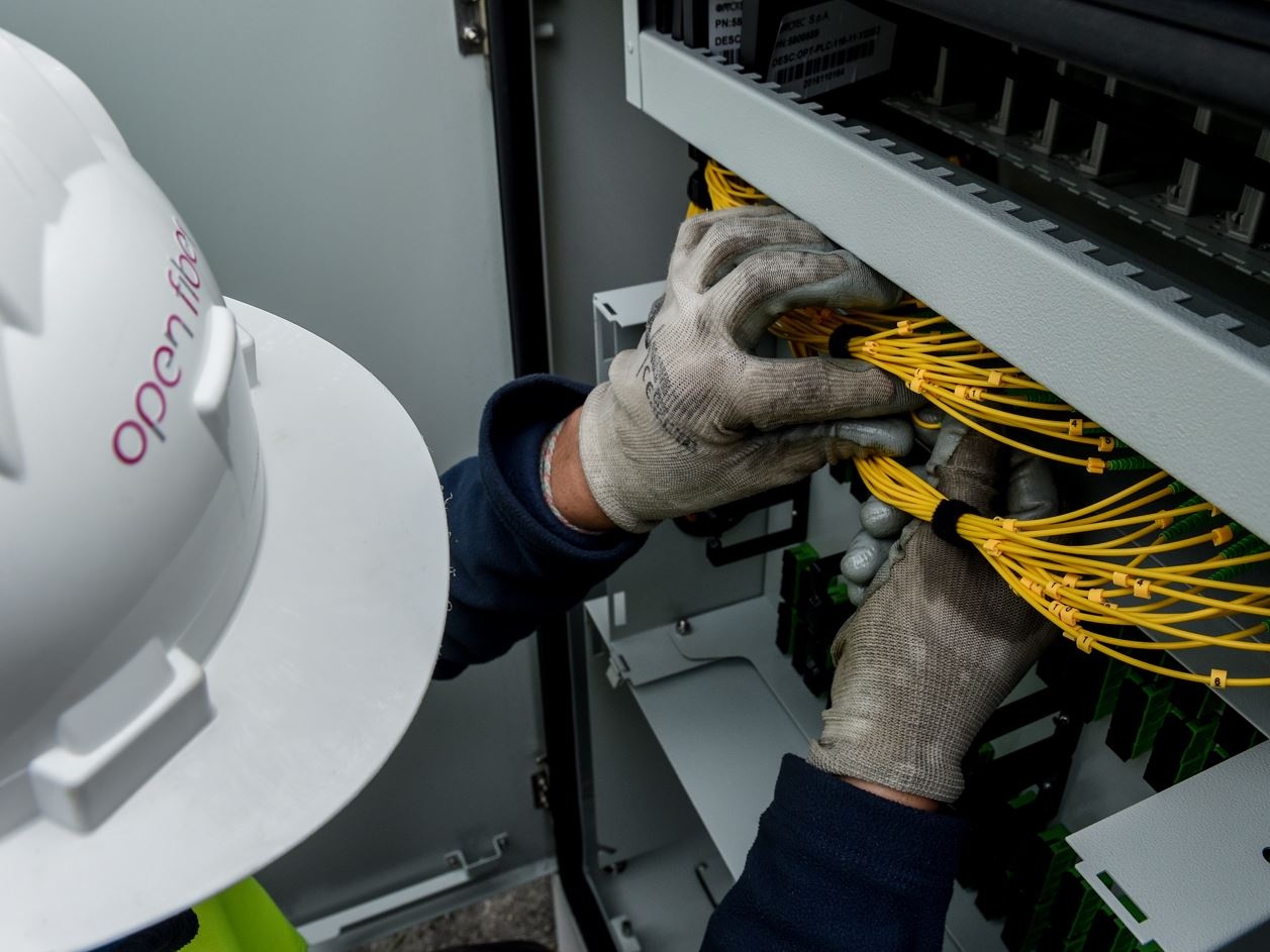 Fibra Ultraveloce: accordo tra Open Fiber e Unifiber per lo sviluppo del Piano Italia a 1 Giga nel Lazio