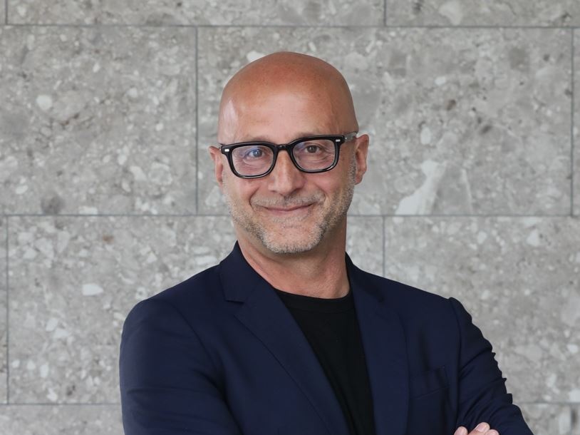 IA e consumatori italiani: il 47% sfrutta già l'Intelligenza artificiale per le scelte d'acquisto