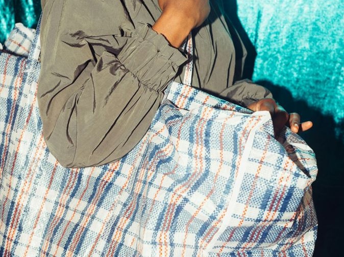 Moda, il grande ritorno delle borse oversize (e perché sono qui per restare)