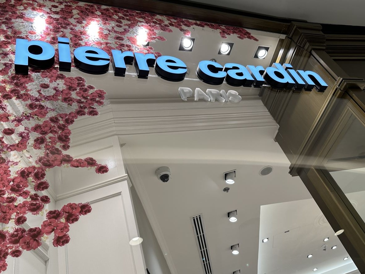 Concorrenza: commissione UE multa Pierre Cardin e Ahlers per 5,7 milioni di euro