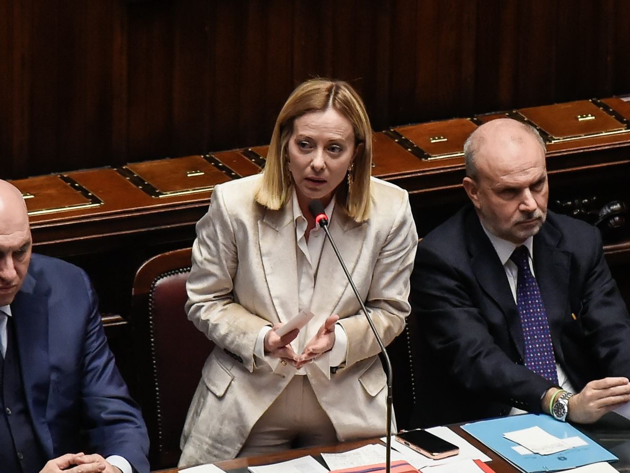 Meloni attacca il Manifesto di Ventotene e alla Camera scoppia la bagarre