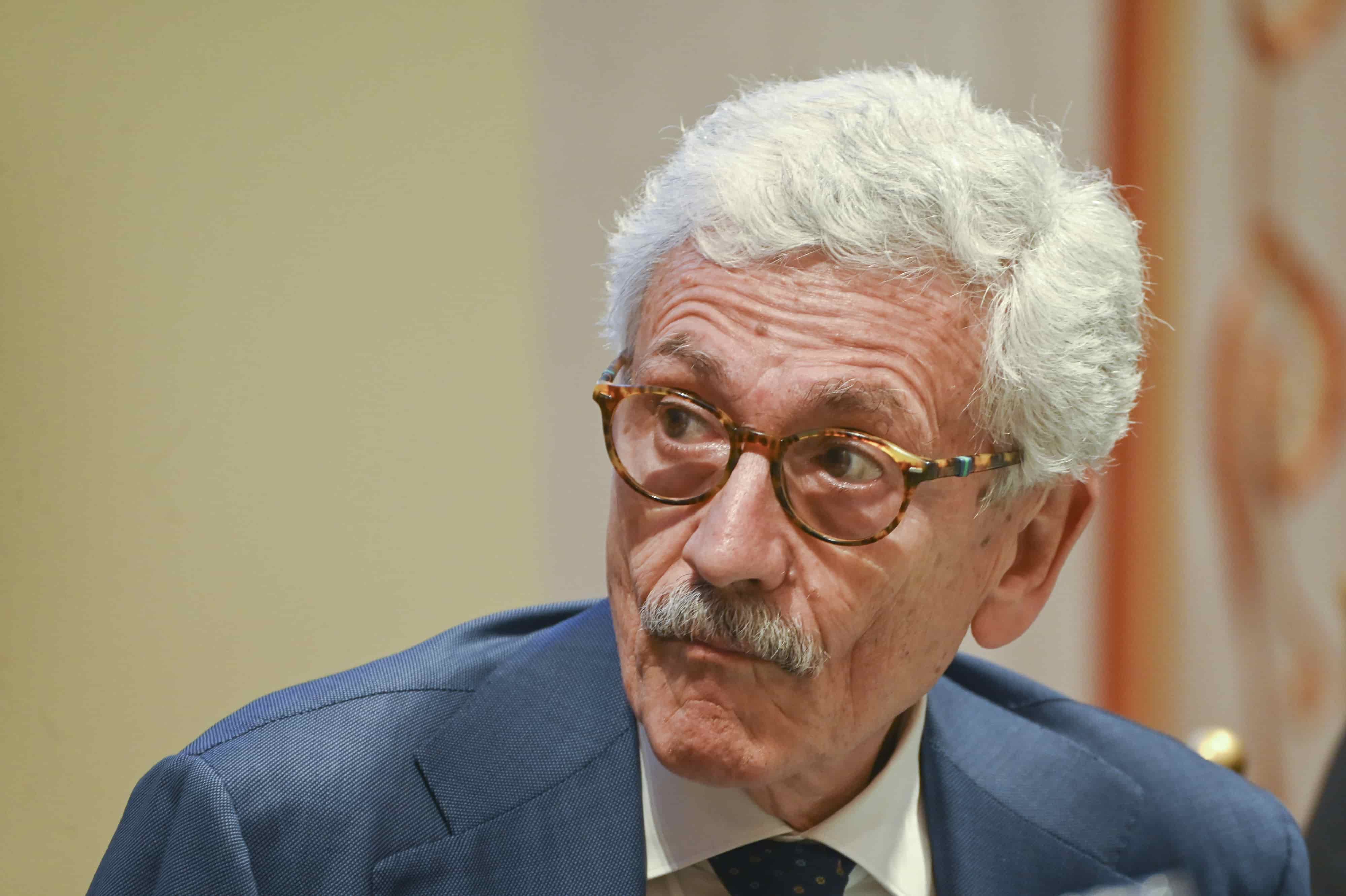 Foto di famiglia: D'Alema in fondo a destra, dietro il gotha dei dittatori