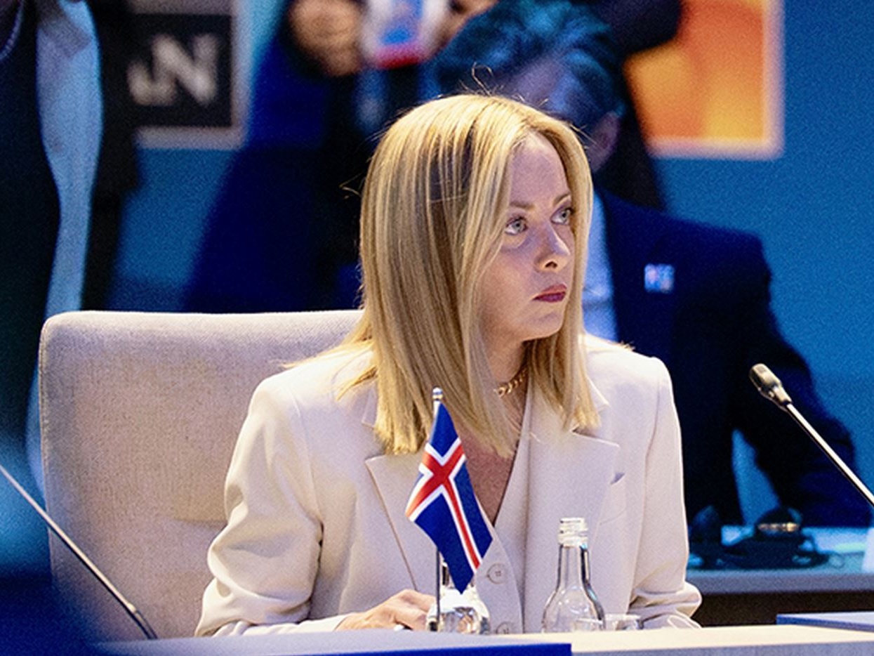 Meloni rivendica compattezza sulla Nato e replica alle opposizioni italiane