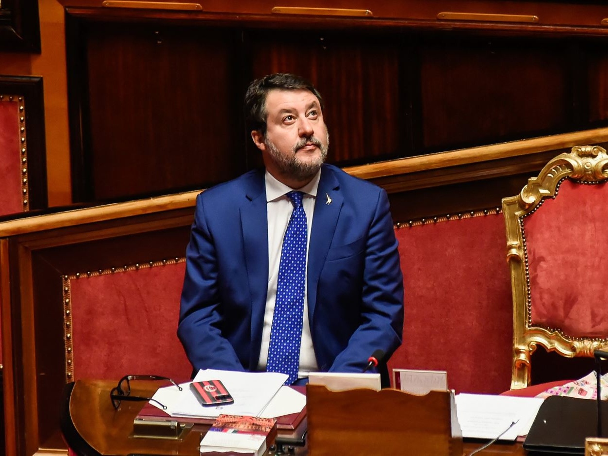 Salvini senza confini: si muove ormai come un ministro degli Esteri