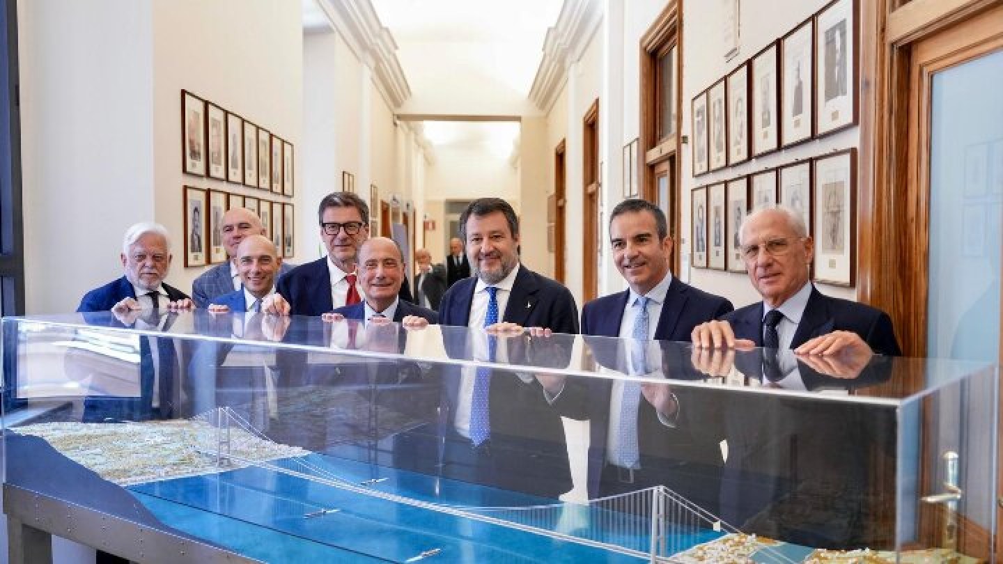Ponte di Messina: con l'accordo di programma, Salvini vede vicino il suo sogno