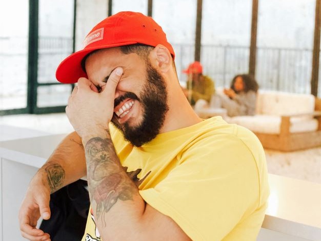 L'umorismo nella scienza: uno strumento di fiducia e coinvolgimento