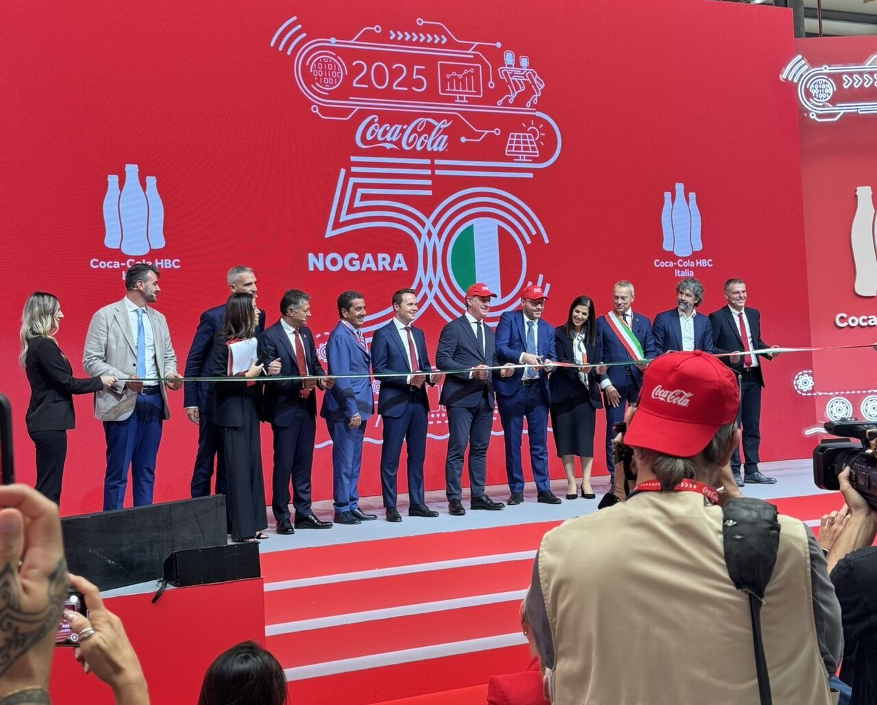 Coca-Cola celebra 50 anni di successi a Nogara, il cuore pulsante della produzione in Italia