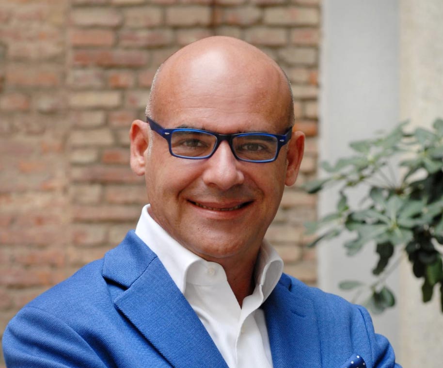 Sabato lancette indietro di un’ora: effetti su benessere e bollette rilanciano la corsa all’ora legale permanente