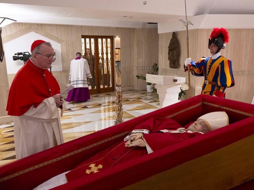 Papa Francesco: domani la bara del Papa trasferita in San Pietro