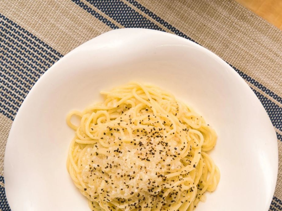 IgNobel 2025, premiati i ricercatori italiani che hanno svelato il segreto della cacio e pepe perfetta