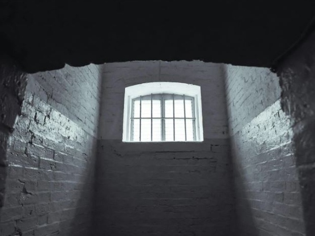 Evaso dopo avere discusso la laurea: che razza di giustizia è questa?