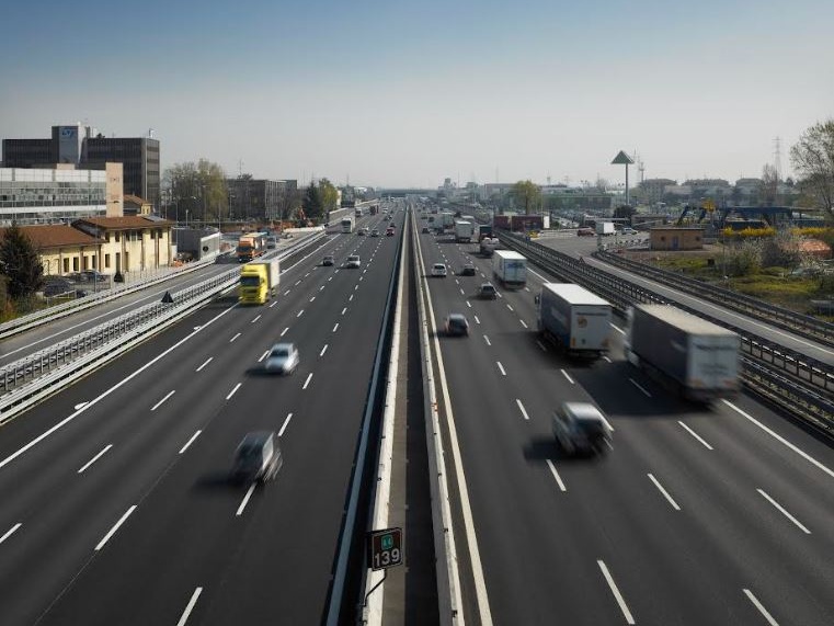 Nuovo codice della strada, vecchie abitudini: giovani alla guida tra distrazione, alta velocità e alterazione psico-fisica