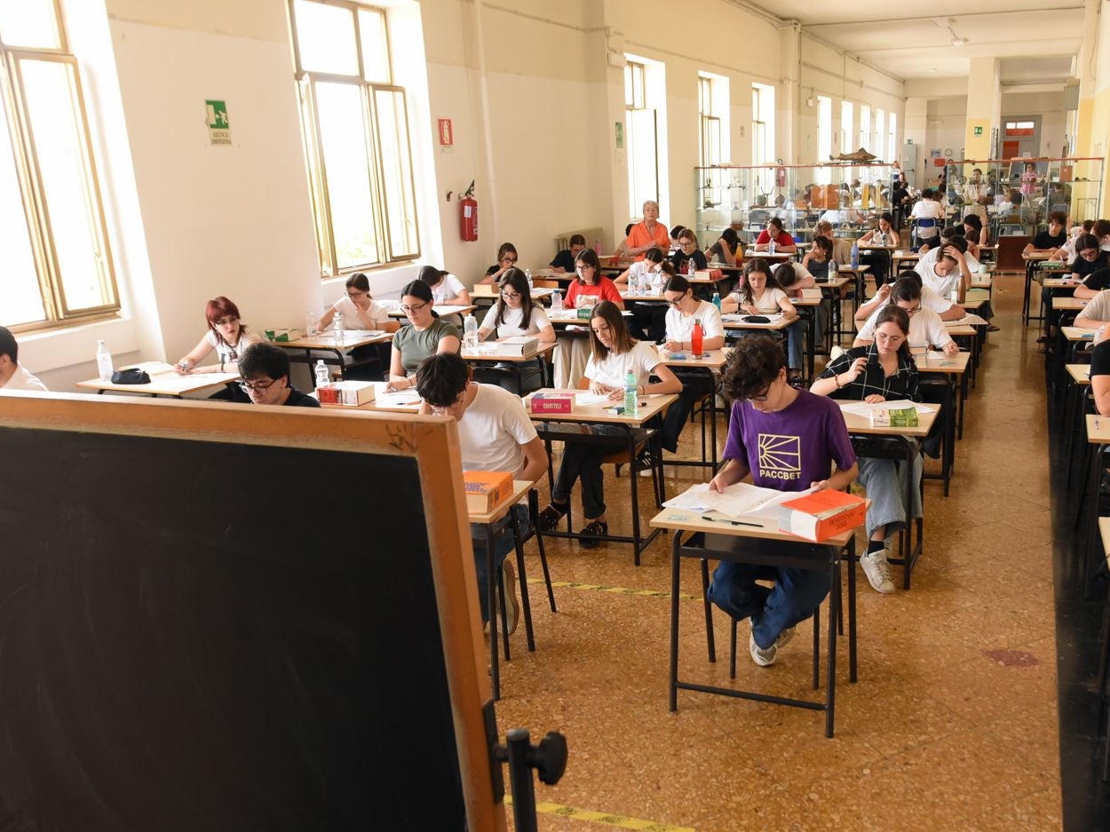 Edifici scolastici, l’allarme Legambiente: solo il 47% ha l’agibilità e il 45% il collaudo statico