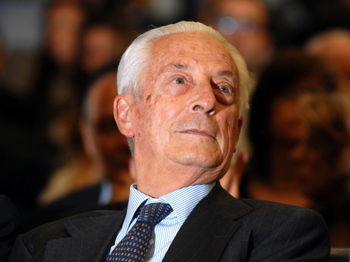 Addio a Franzo Grande Stevens, “l’avvocato dell’Avvocato”. Signorilità, rigore e genio giuridico al servizio dell’Italia industriale