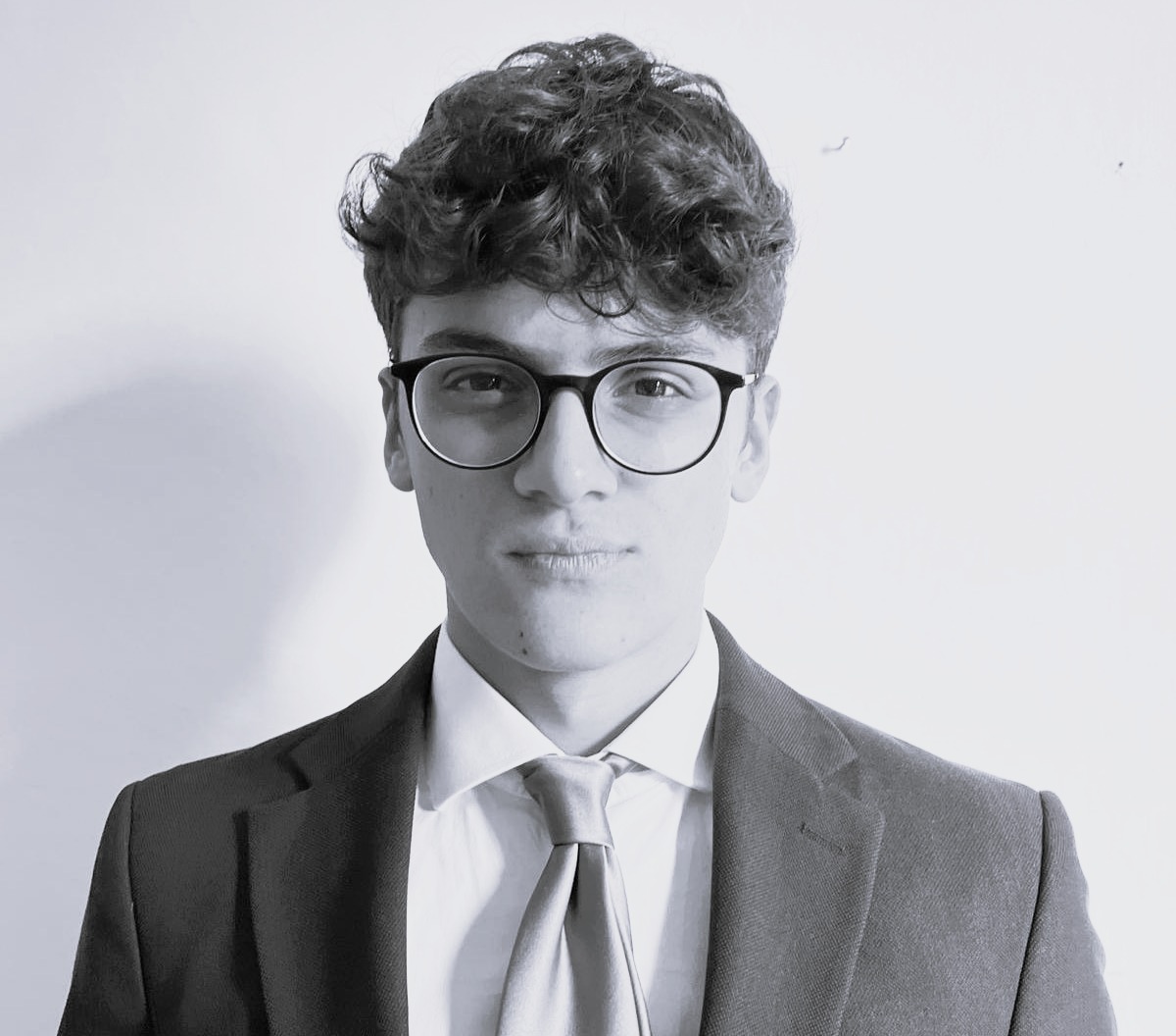 Spazio ai giovani in un mondo che li ignora