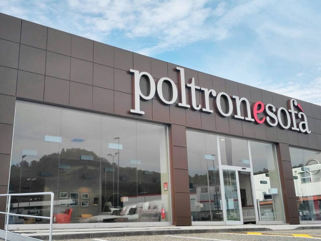 Poltronesofà subisce attacco hacker, violati dati anagrafici e di contatto dei clienti