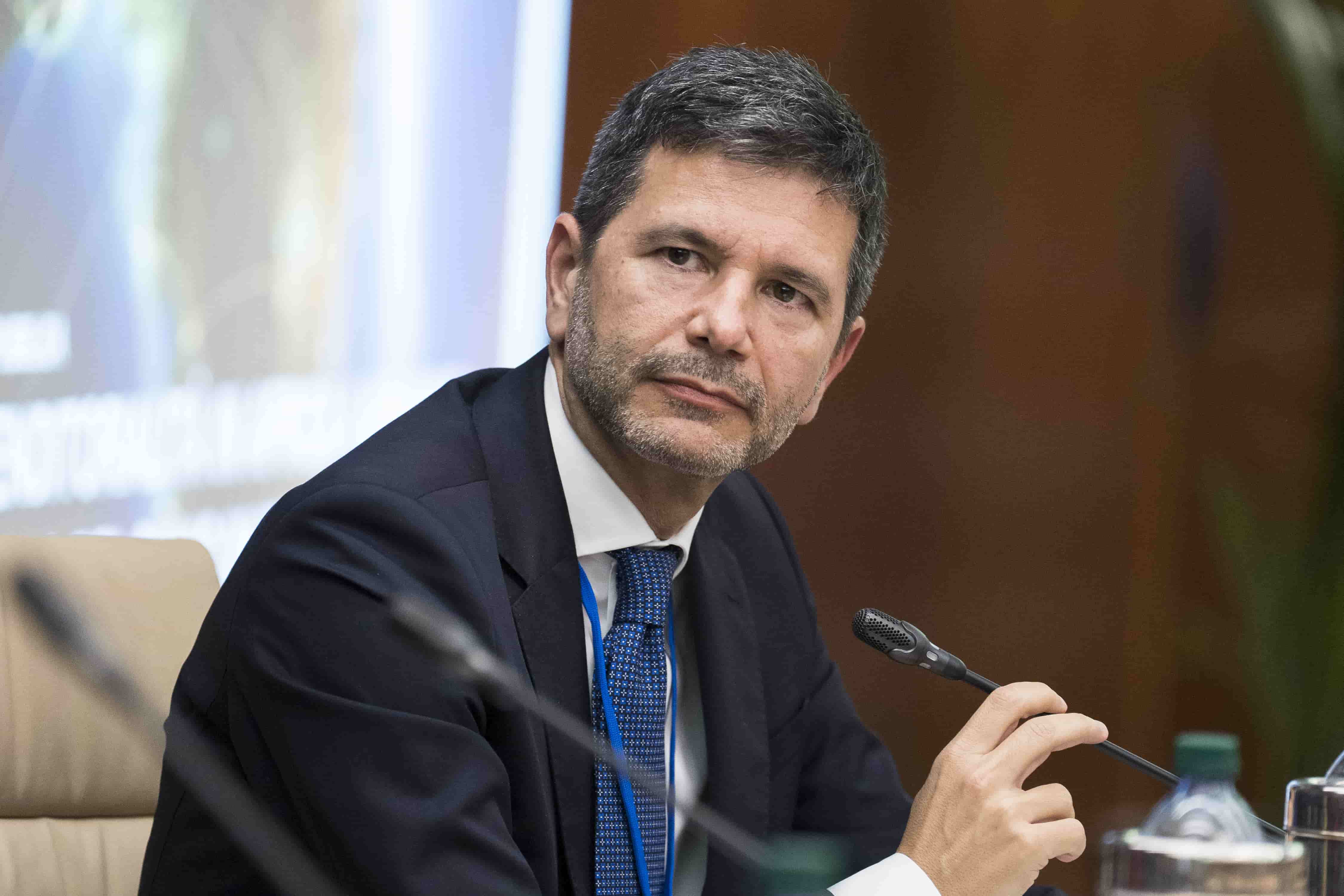 Simest saluta Pasquale Salzano, dopo sei anni alla guida: “Un’istituzione è fatta di persone, e Simest ne ha di straordinarie”