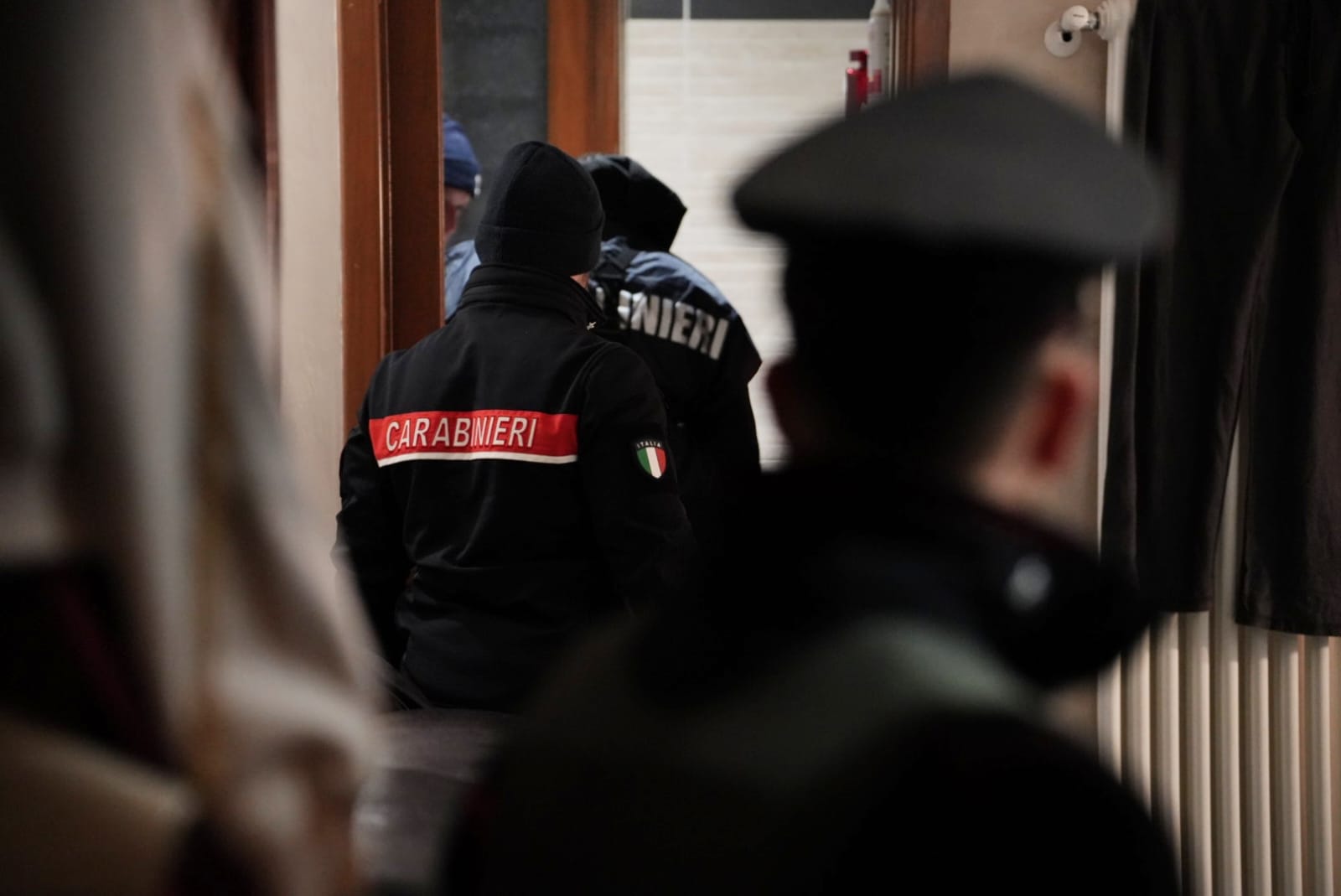 Tragedia a Verona, tre carabinieri morti in un'esplosione durante uno sgombero