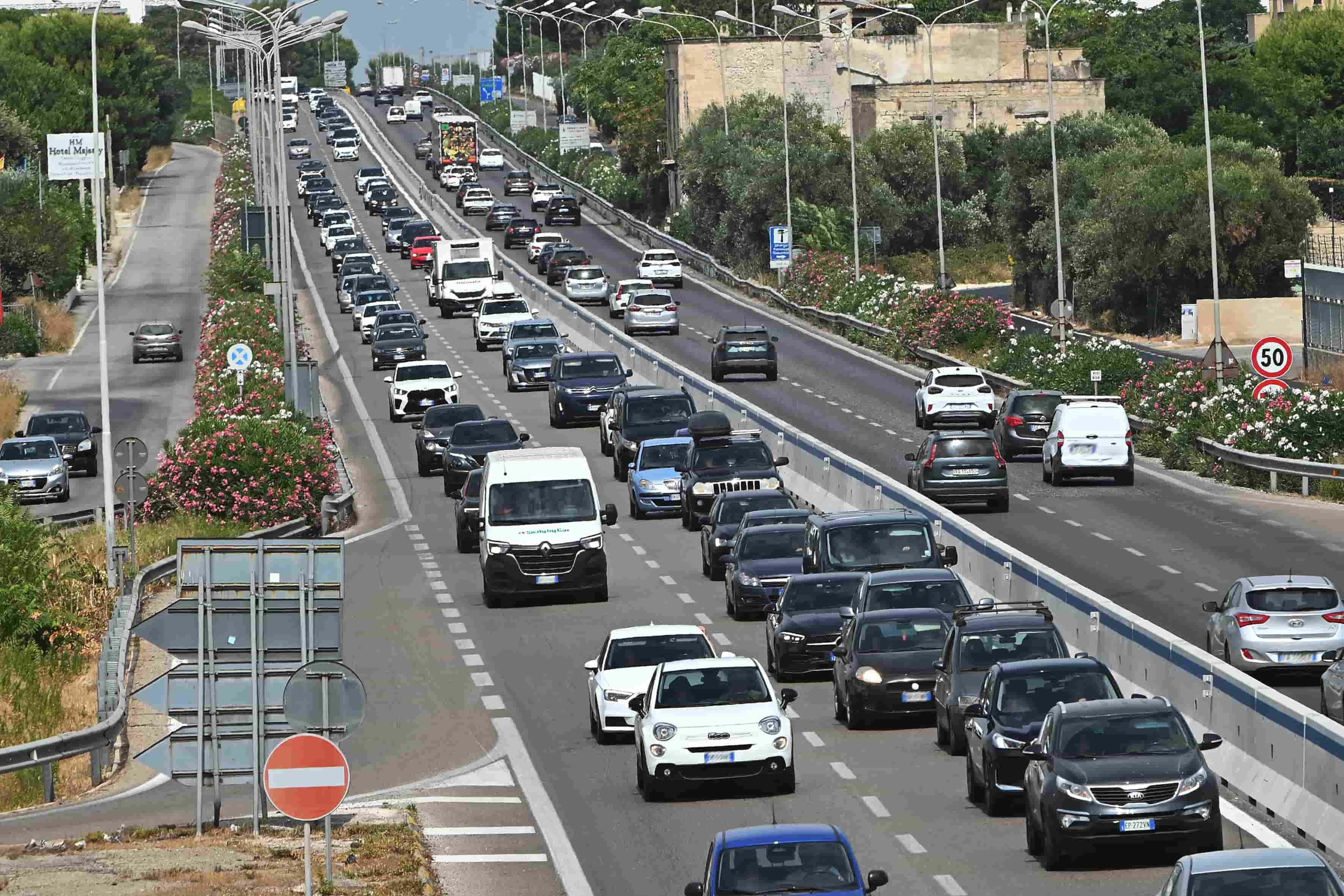 Lunedì si celebra la Giornata mondiale senza auto, tra storia, presente e futuro incerto della mobilità