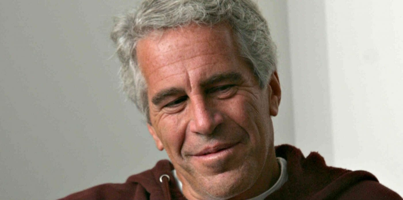 Le vittime di Jeffrey Epstein scelgono i gradini del Campidoglio per tornare a chiedere giustizia