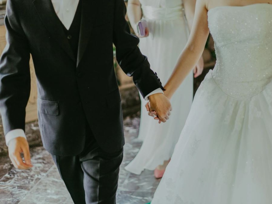 Il matrimonio si trasforma: più personalizzato, più lungo e più costoso