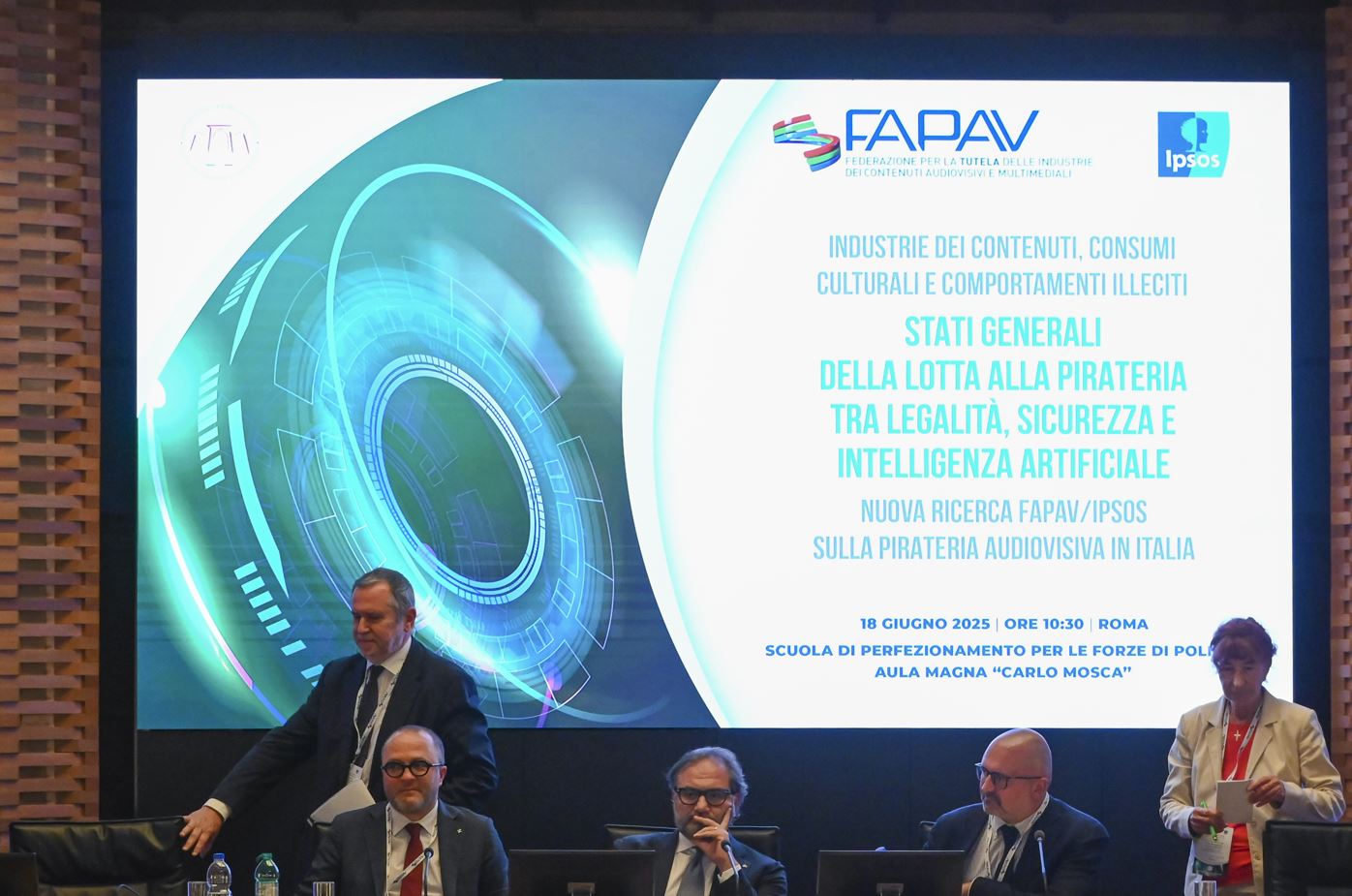 Pirateria audiovisiva: 295 milioni di atti illeciti nel 2024, danno da 2,2 miliardi al sistema Italia