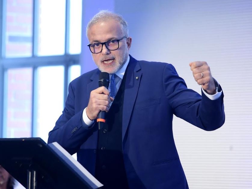 Ruffini lascia l'Agenzia delle Entrate, ed è polemica sul perché