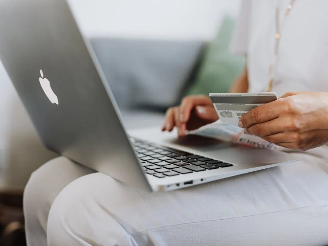 La carica dei resi: il lato oscuro degli acquisti online