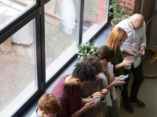 Intrigue: benvenuti nell’era dello slow social