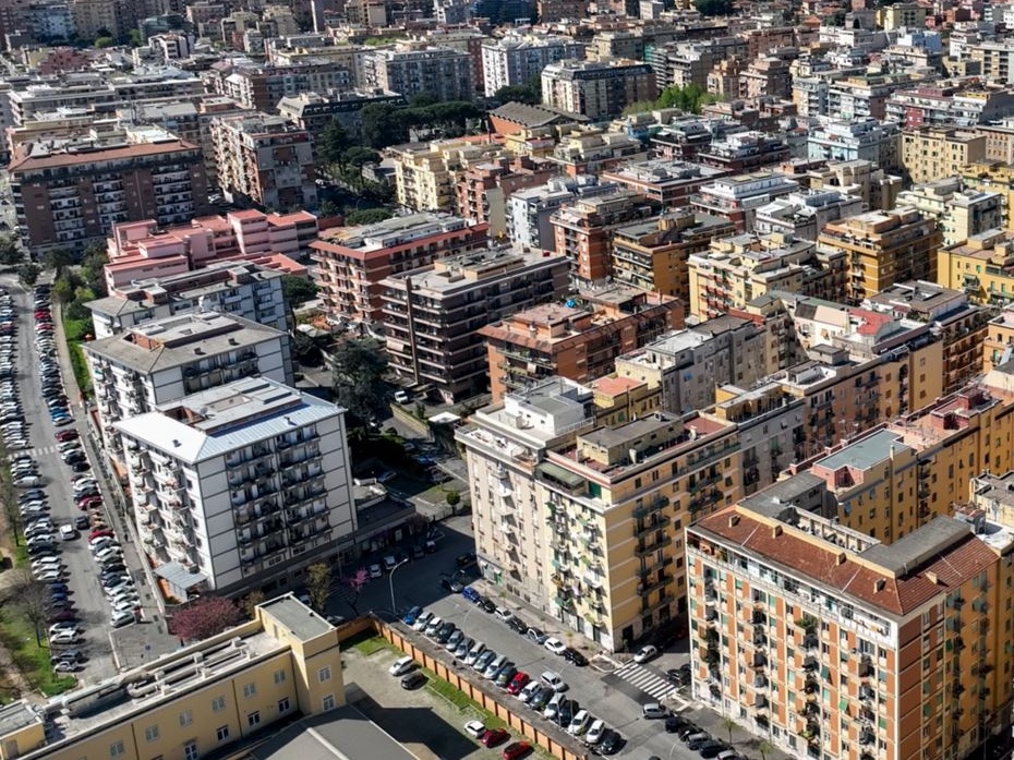 Urbanizzazione italiana, cresce la superficie delle località abitate nonostante il calo demografico