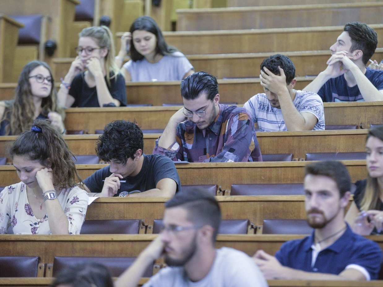 Riforma accesso Medicina: 8 studenti su 10 contro il nuovo modello