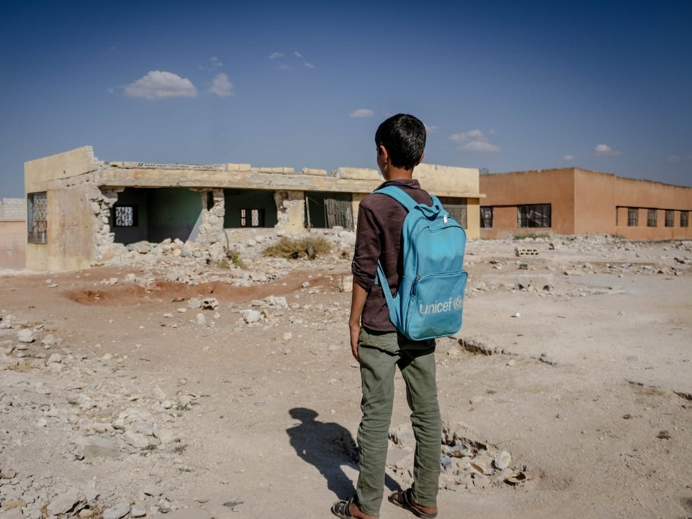 UNICEF: lo scorso anno, a causa di eventi climatici estremi, 240 milioni di bambini privati dell'istruzione