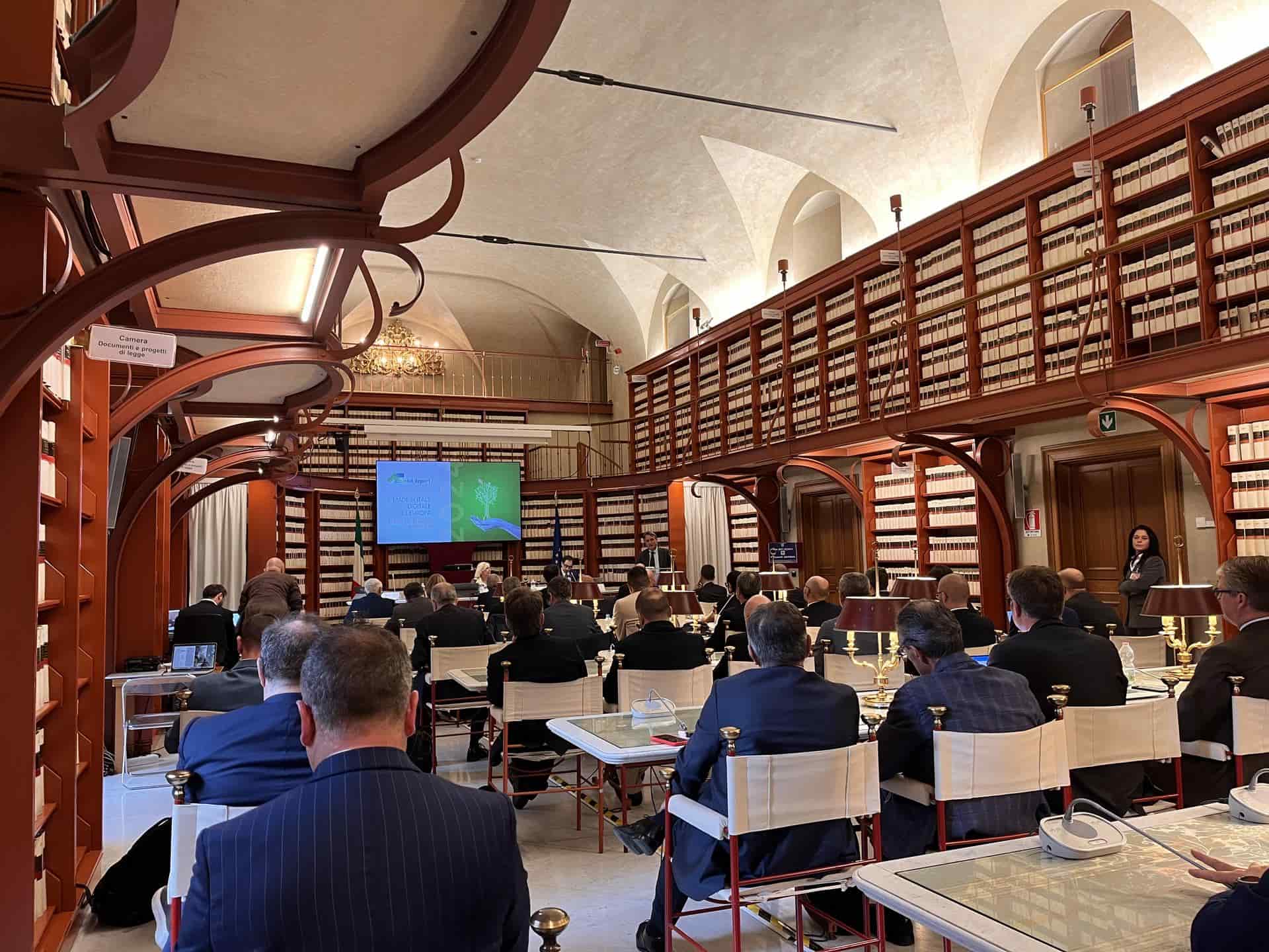 Report 2024 di Assintel-Confcommercio: settore ICT cresce del +4,1% ma servono ancora risorse e più competenze