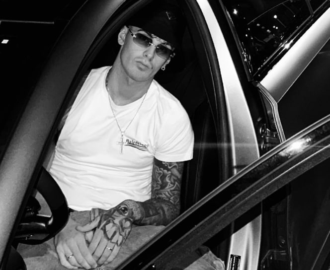 Che colpa ha un padre per le follie del figlio? In manette il figlio di un parlamentare di FdI