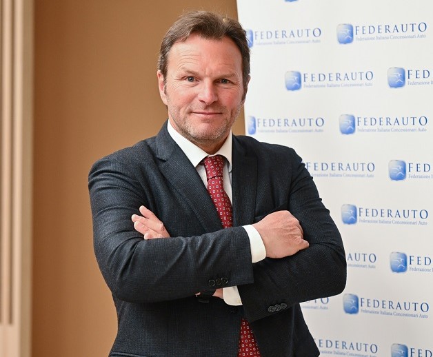 Federauto critica Bruxelles: “Dialogo strategico sull’auto deludente e lontano dal mercato”