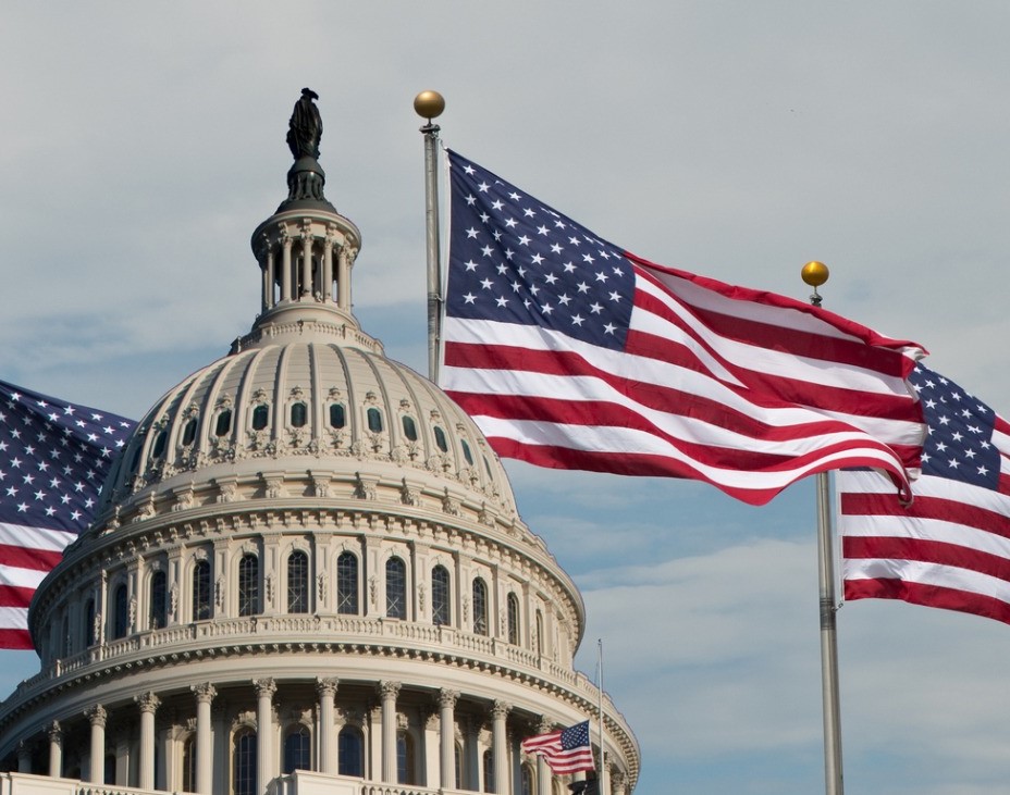 File Epstein, il Dipartimento di Giustizia avrà 30 giorni per renderli pubblici