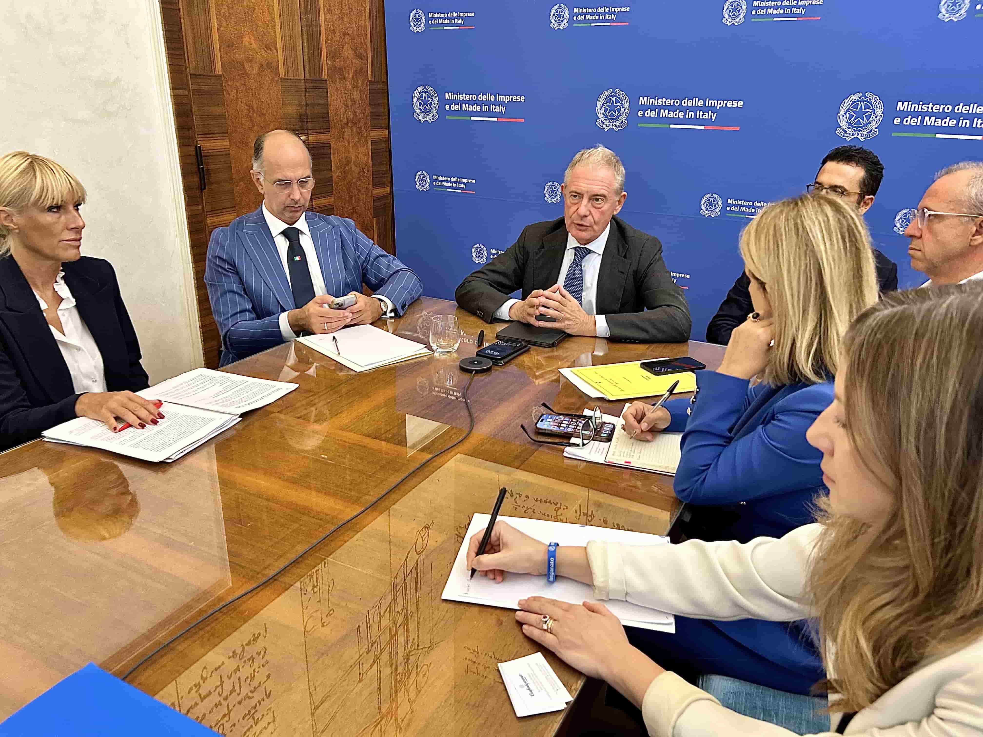 Moda, Capasa e Lunelli: “Servono regole europee contro il fast fashion. Bene il Governo sul ddl concorrenza e sulla certificazione di filiera”