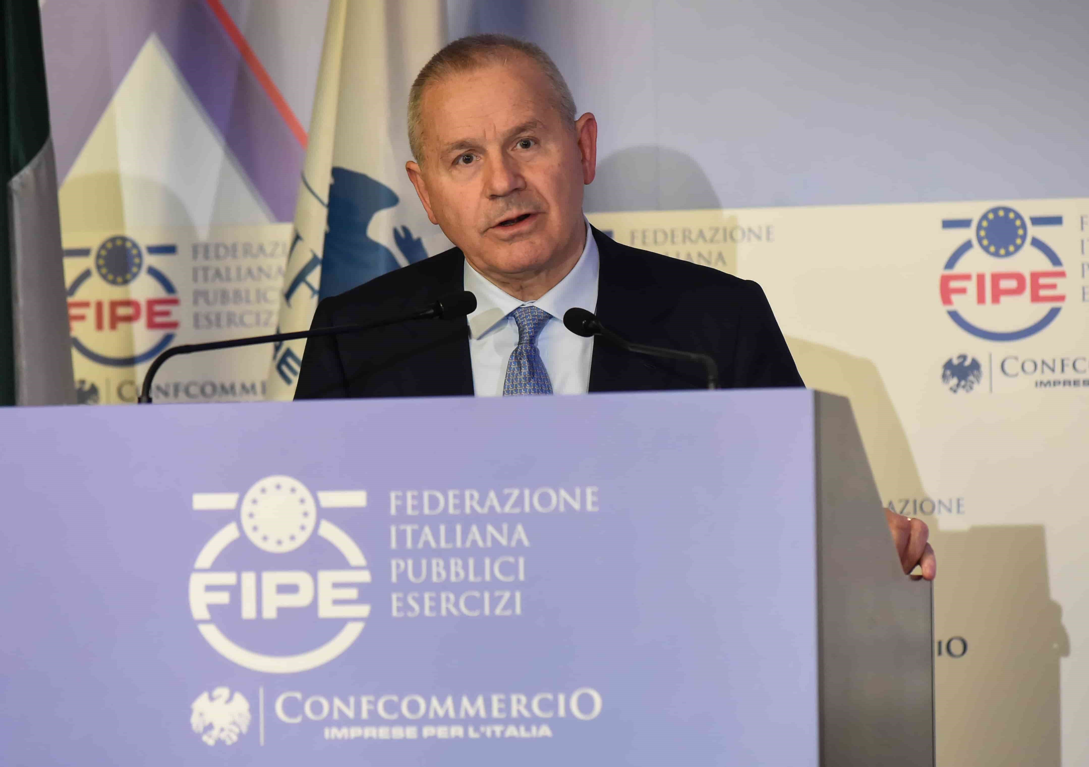 FIPE: dopo fatti di Crans-Montana chiesto al governo lo stop alle candeline pirotecniche