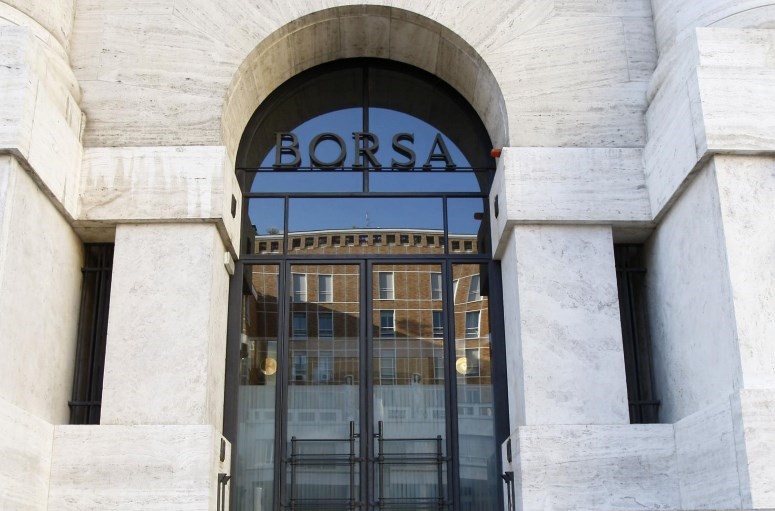Piazza Affari chiude la settimana in rialzo mentre l’Eurozona rallenta
